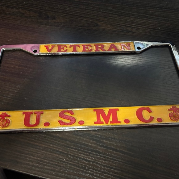 United State Marine Crops Veteran License Plate Frame - Picture 1 of 2